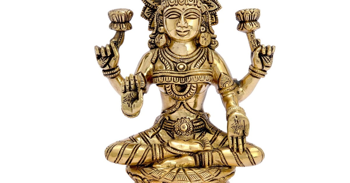 "Elegant Lakshmi Idol Brass Sculpture Ideal for Pooja Room Prajjwal